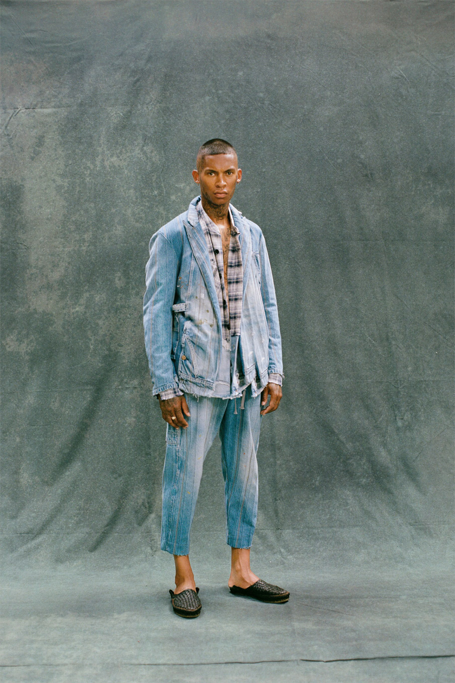 بنطلون جينز قصير من غريغ لورن Greg Lauren