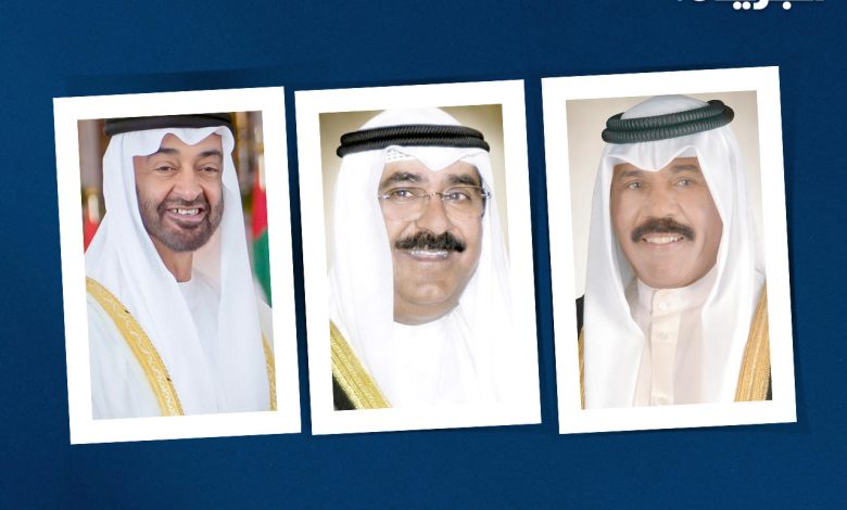 الأمير وولي العهد يهنئان محمد بن زايد بانتخابه رئيساً للإمارات