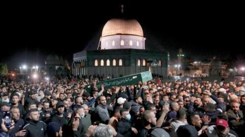 Batı Şeria ve Kudüs’teki cenaze törenleri Filistin bayrağının açılması nedeniyle hedef alındı