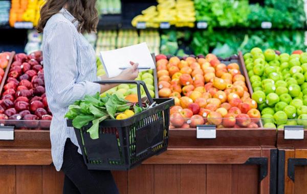 نصائح للحفاظ على جودة الطعام خلال التسوق