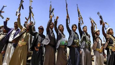 رئيس الأركان اليمني: رصدنا عمليات حوثية لإعادة نشر منصات الصواريخ والمسيرات