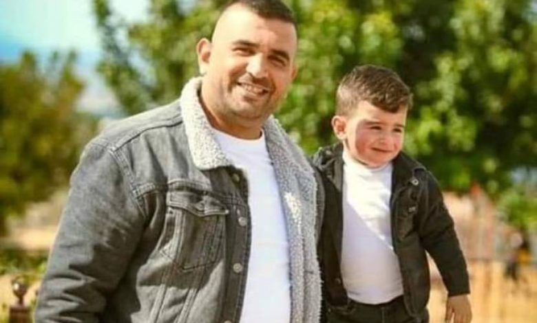 عائلة المعتقل السياسي محمد عزمي لـ قدس: ابننا مضرب منذ 28 يوما وتدهور وضعه الصحي