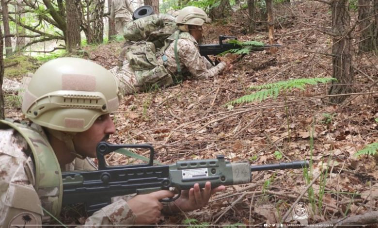 متفوقو «الملك خالد العسكرية» ينهون برنامجاً تدريبياً في المملكة المتحدة - أخبار السعودية