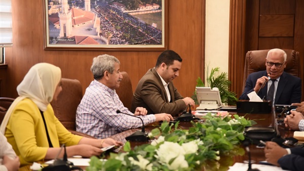 محافظ بورسعيد يستقبل مسئولي مشروع تكامل البنية المعلوماتية بوزارة التخطيط