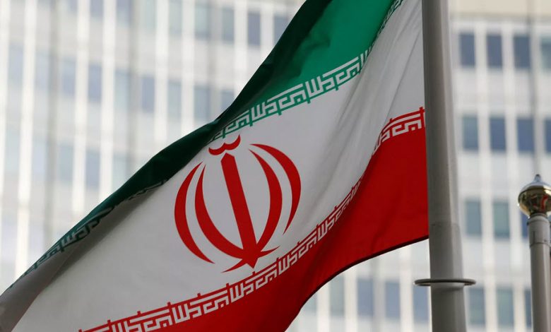 مقتل خبيرين في انفجار ضخم بموقع عسكري جنوب طهران