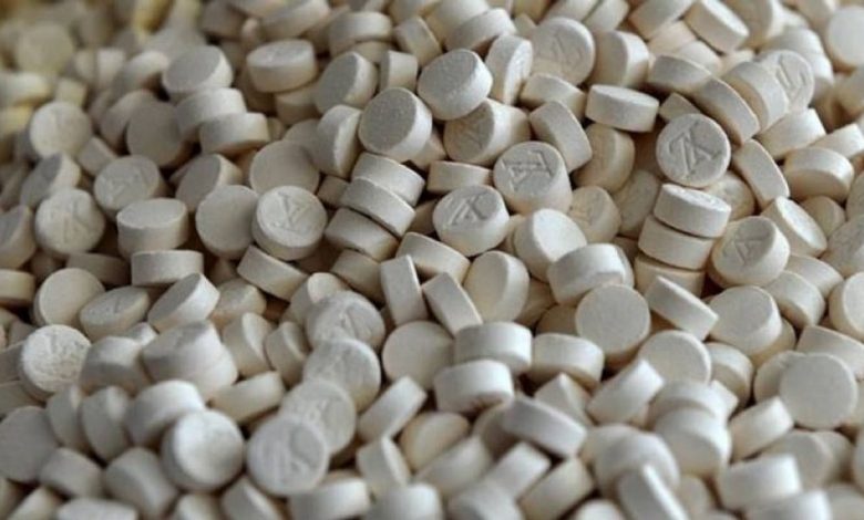 «مكافحة المخدرات» تقبض على شخصين بحوزتهما كميات مواد مخدرة