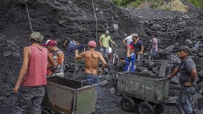 مقتل 7 أشخاص بانفجار في منجم للفحم في كولومبيا