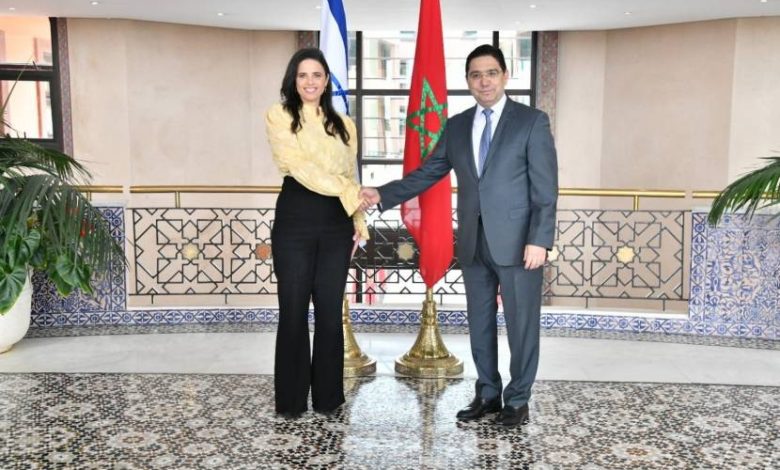أعلنت دعم "إسرائيل" للسيادة المغربية على الصحراء... شاكيد تزور المغرب لتعزيز التطبيع