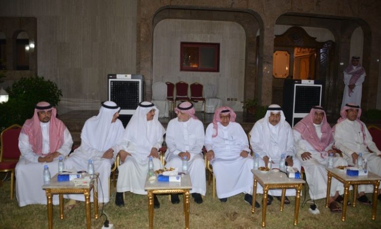 أمير مكة يواسي أسرة الجميح في فقيدتهم - أخبار السعودية