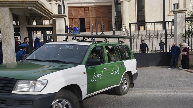 الجزائر.. حبس نائب بالبرلمان في قضية تسريب الامتحانات