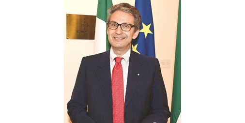 السفير الإيطالي نعمل لتطوير أفضل فرص التعاون مع الكويت