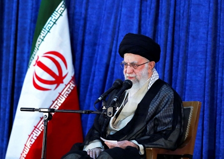 خامنئي: الأعداء يثيرون اضطرابات في إيران لإسقاط الجمهورية الإسلامية