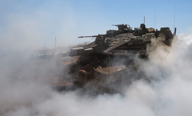 دبابات إسرائيلية تدمر موقعا عسكريا أقامه الجيش السوري في المنطقة منزوعة السلاح بالجولان  تقرير