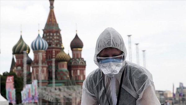 روسيا تسجل 3774 إصابة جديدة بكورونا و77 وفاة