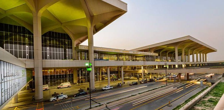 مطار الدمام يُسير رحلات مباشرة إلى وجهتين في أوروبا عبر ويز إير