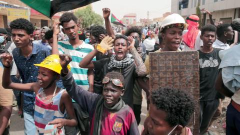 مقتل متظاهر سوداني خلال احتجاجات في محيط القصر