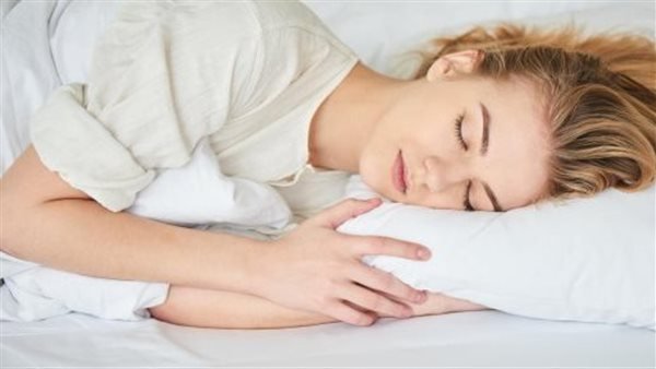 نصائح تساعدك على النوم باسترخاء في موجة الحر