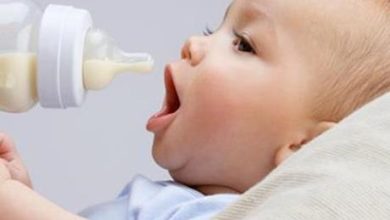 نصائح هامة للأمهات لتعزيز استفادة الرضيع من فوائد الحليب الصناعي