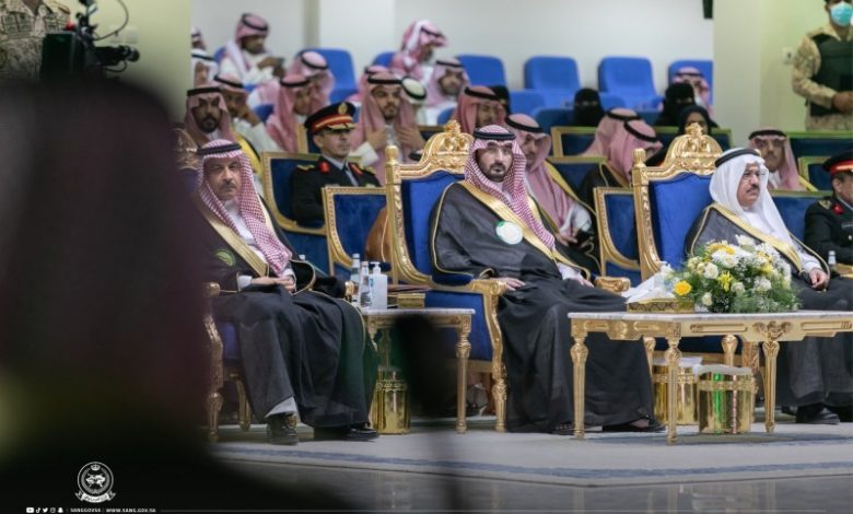 وزير الحرس الوطني يشهد تخريج دفعات جديدة من جامعة «الملك سعود الصحية» - أخبار السعودية