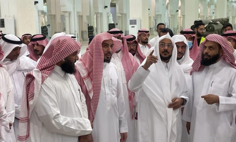 وزير الشؤون الإسلامية لـ«عكاظ»: أبعدنا المتمصلحة والمرضى عن منابرنا - أخبار السعودية