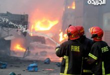 خمس فرق «إطفاء» تكافح حالياً حريقاً في مخزن بـ«سكراب ميناء عبدالله»