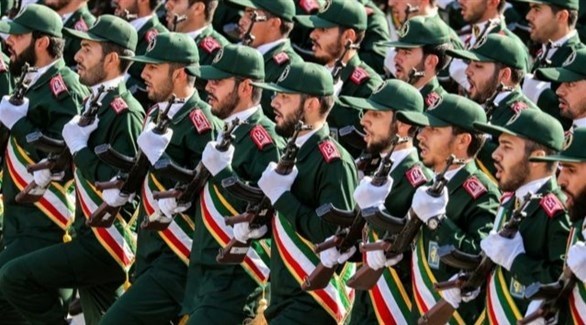 الحرس الثوري الإيراني يحتجز أجانب بينهم دبلوماسي بريطاني رفيع