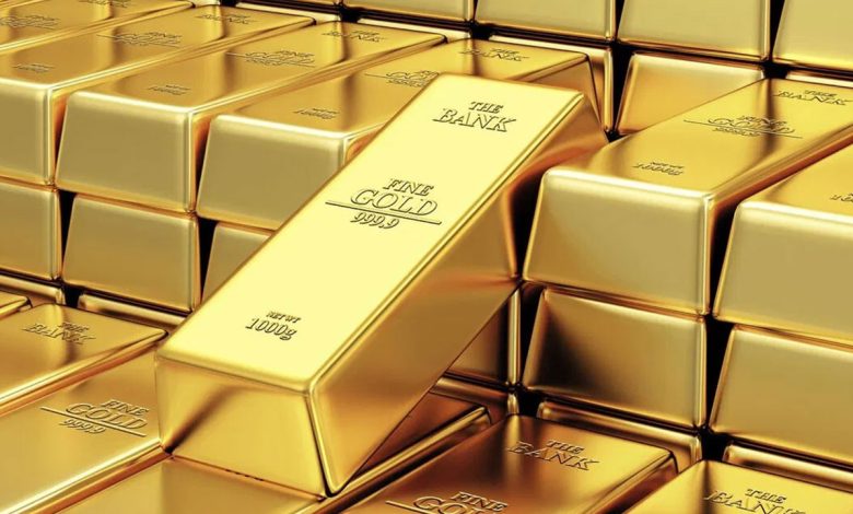 أسعار الذهب تتراجع عالمياً مع صعود الدولار