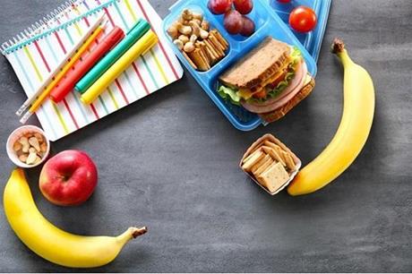 إطلاق برنامج لتغذية طلاب المدارس في المملكة خلال 4 أعوام