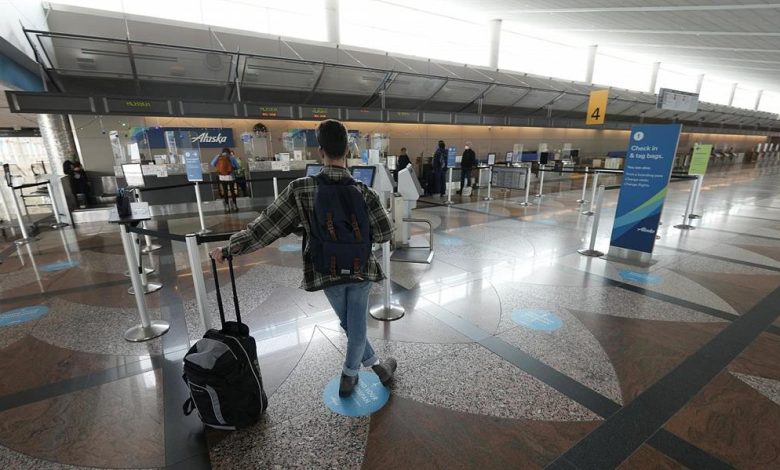 إلغاء مئات الرحلات الجوية في الولايات المتحدة بسبب النقص في طواقم شركات الطيران