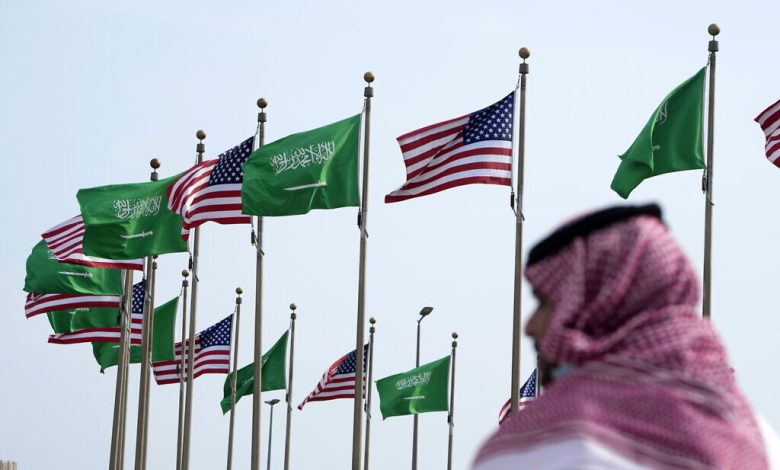 السعودية تعلن فتح أجوائها "لجميع الناقلات الجوية" في بادرة تجاه إسرائيل قبيل زيارة بايدن
