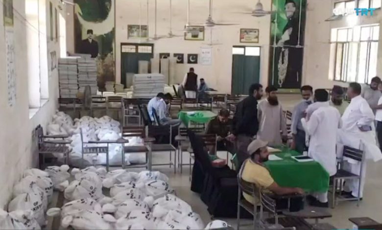 بالصور.. انتصار حزب «عمران خان» في انتخابات إقليم البنجاب -
