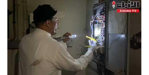 بالفيديو حملة مشتركة تضبط بقالة متنقلة تسرق الكهرباء في الشويخ