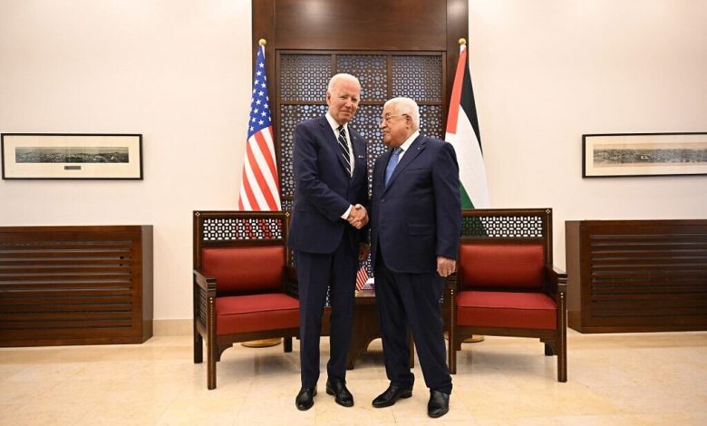 بايدن يلتقي القادة الفلسطينيين قبيل مغادرته إلى السعودية