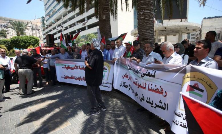 فصائل فلسطينية تدعو عباس لمقاطعة لقاء بايدن.. وتحذر من "بيان القدس"