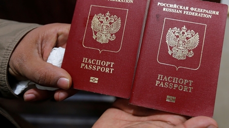 كييف «تدين بشدة» تسريع روسيا إجراءات منح الجنسية للأوكرانيين