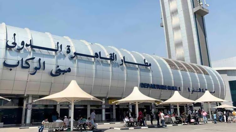 مطار القاهرة الدولى يضبط تهريب طوابع مخدرة