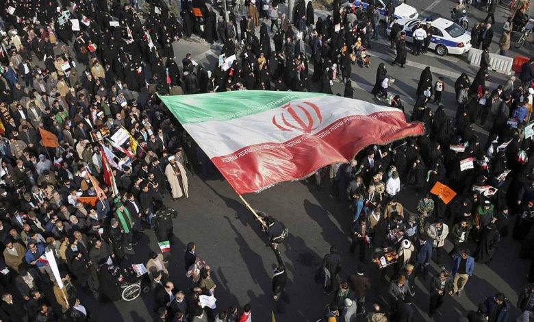 احتجاجات واسعة لمشغلي الكهرباء في إيران ومطالبات بزيادة الرواتب