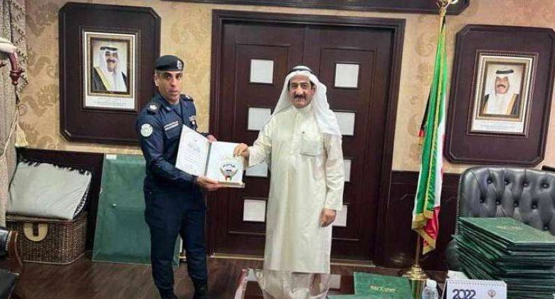 العجيل يكرم شرطة المحاكم لجهودهم في حفظ الأمن والنظام داخل قصر العدل