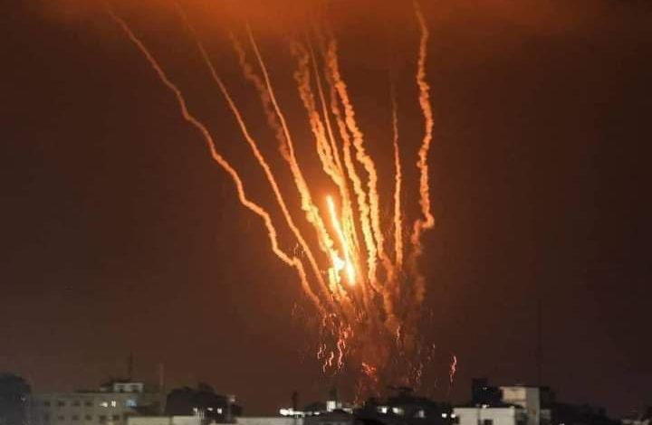 سرايا القدس تقصف تل أبيب ..وإعلام إسرائيلي: صواريخ غزة وصلت لأبعد نقطة في المواجهة الحالية