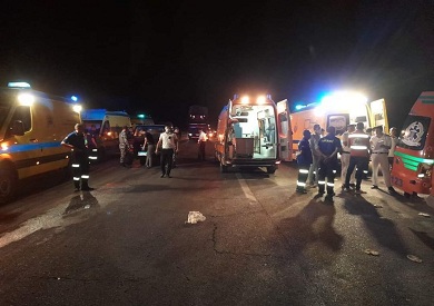 مصرع 17 شخصا وإصابة 4 فى حادث تصادم بالطريق الصحراوى الغربى بسوهاج