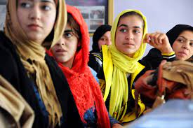 وزير الخارجية الأمريكي: تقديم 150 مليون دولار للمساعدة في تمكين النساء والفتيات في أفغانستان