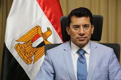 وزير الرياضة المصري يرد على الخطيب