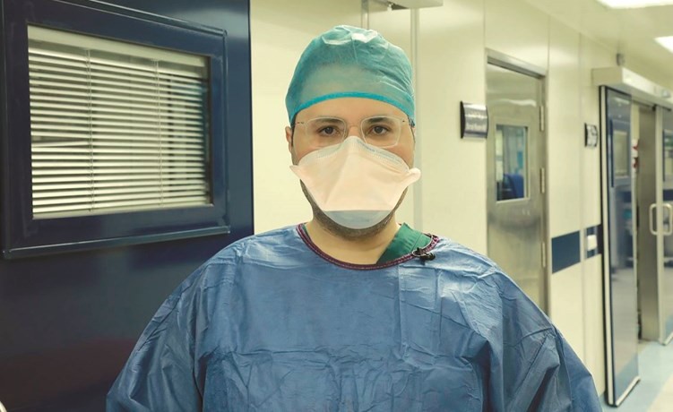 د ..محمد السليمي:نجاح عملية «فتق أربي» كبير وغير مباشر باستخدام المنظار في مستشفى الصباح