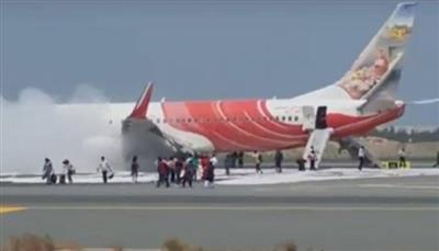 اندلاع حريق في طائرة هندية بمطار مسقط وإجلاء ركابها