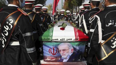 إيران توجه لوائح اتهام ضد 14 شخصاً في قضية قتل عالم نووي بارز كانت قد ألقت باللوم فيها على إسرائيل