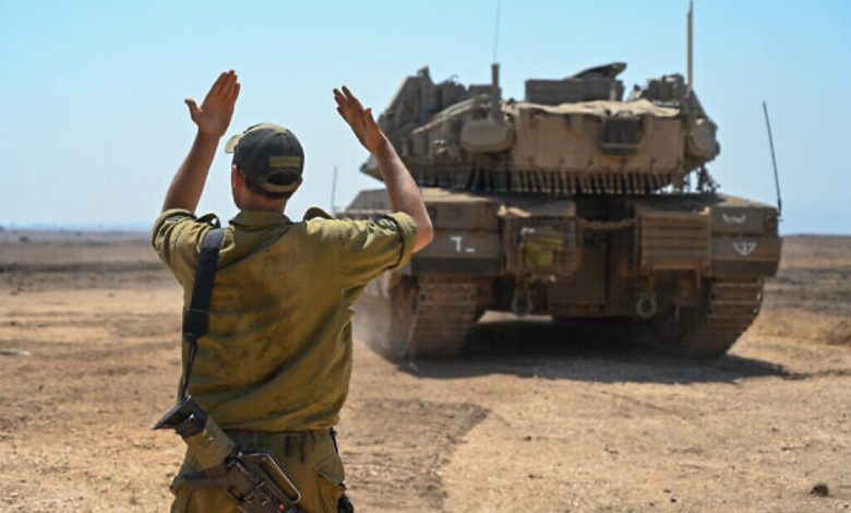 الجيش الإسرائيلي يعلق التدريبات بعد مصرع جندي خلال مناورة للدبابات في الجولان