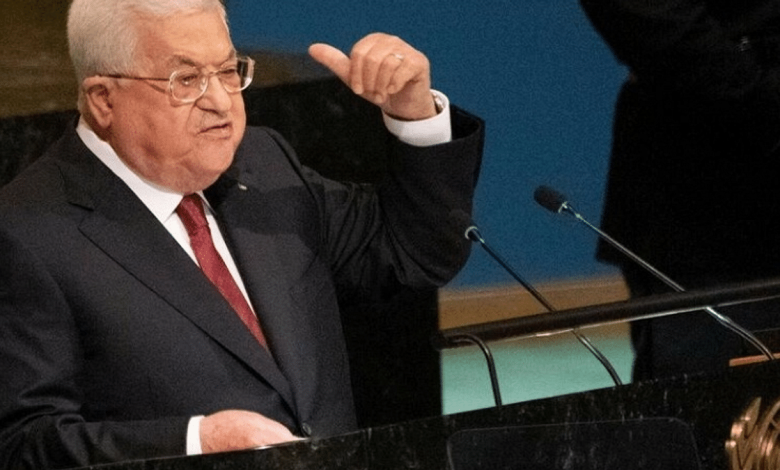 عباس يدعو إلى استئناف محادثات السلام.. ويرحب بدعوة «لابيد» لتنفيذ حل الدولتين