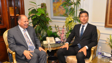 محافظ أسيوط يستعرض المشروعات القومية خلال زيارة سفير كوريا الجنوبية