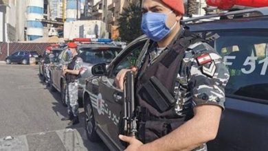 مرة أخرى.. مسلح يقتحم بنكاً في لبنان لاستعادة مدخراته