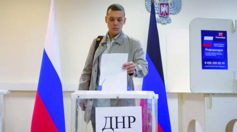 مكاسب أوكرانية جديدة على وقع «استفتاءات الضم»
